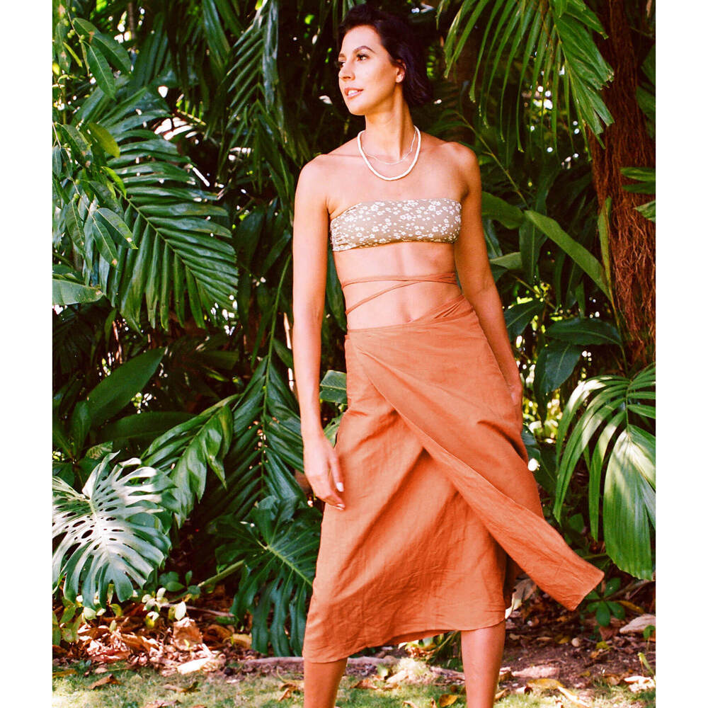 Andie The Tavira Skirt  - Linen - Auburn (Archive) Size S-MAUBURN / S-M